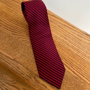 Lands’ End Classic Red Navy Striped Silk Tie